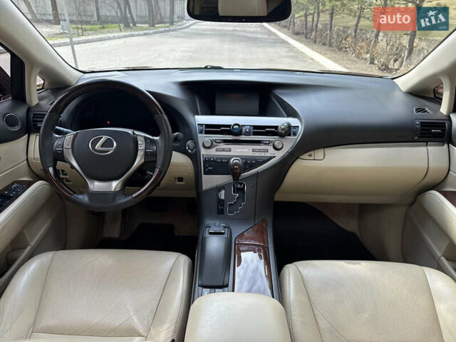 Красный Лексус РХ, объемом двигателя 3.5 л и пробегом 150 тыс. км за 18990 $, фото 33 на Automoto.ua