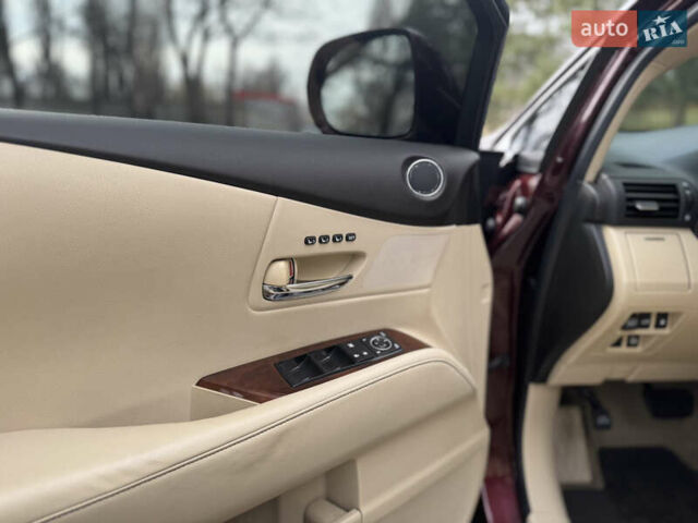 Красный Лексус РХ, объемом двигателя 3.5 л и пробегом 150 тыс. км за 18990 $, фото 22 на Automoto.ua