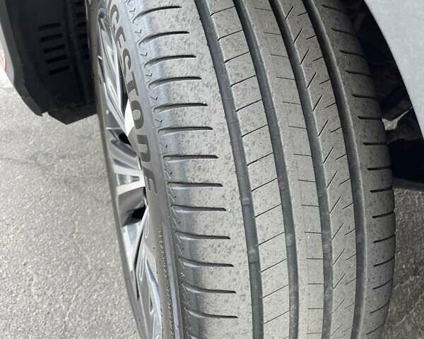 Красный Лексус РХ, объемом двигателя 3.46 л и пробегом 142 тыс. км за 38750 $, фото 26 на Automoto.ua