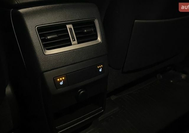 Червоний Лексус РХ, об'ємом двигуна 3.46 л та пробігом 159 тис. км за 30800 $, фото 24 на Automoto.ua