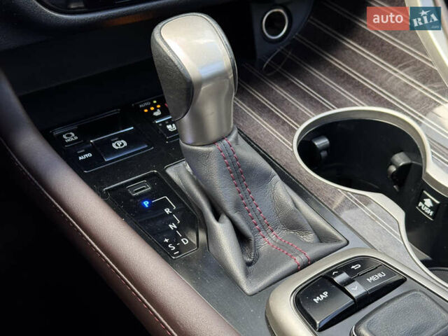 Червоний Лексус РХ, об'ємом двигуна 3.5 л та пробігом 159 тис. км за 30500 $, фото 40 на Automoto.ua