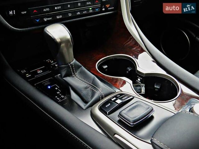 Красный Лексус РХ, объемом двигателя 3.46 л и пробегом 59 тыс. км за 34950 $, фото 19 на Automoto.ua