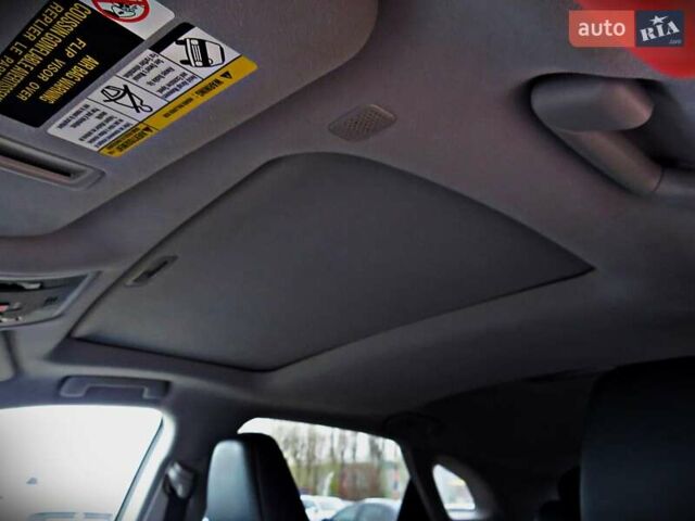 Красный Лексус РХ, объемом двигателя 3.46 л и пробегом 59 тыс. км за 34950 $, фото 10 на Automoto.ua