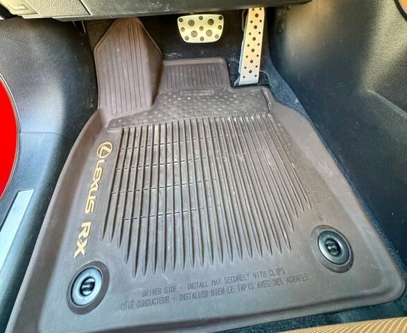 Красный Лексус РХ, объемом двигателя 2 л и пробегом 91 тыс. км за 45000 $, фото 21 на Automoto.ua