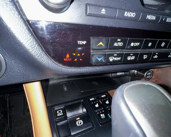 Червоний Лексус РХ, об'ємом двигуна 3.46 л та пробігом 81 тис. км за 44200 $, фото 35 на Automoto.ua