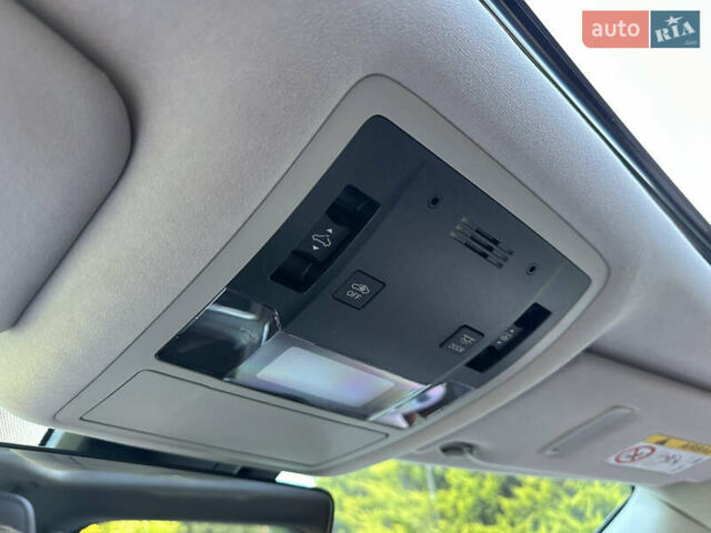 Красный Лексус РХ, объемом двигателя 3.46 л и пробегом 125 тыс. км за 45800 $, фото 66 на Automoto.ua