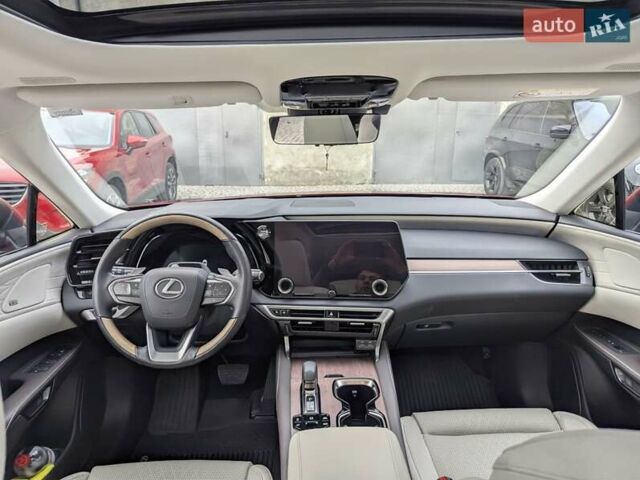 Красный Лексус РХ, объемом двигателя 2.5 л и пробегом 23 тыс. км за 85000 $, фото 23 на Automoto.ua