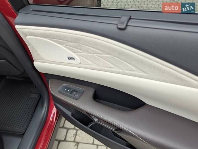 Красный Лексус РХ, объемом двигателя 2.5 л и пробегом 23 тыс. км за 85000 $, фото 10 на Automoto.ua