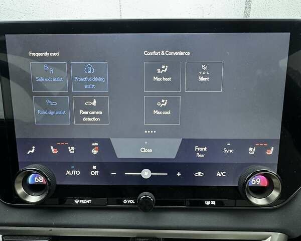 Красный Лексус РХ, объемом двигателя 2.5 л и пробегом 39 тыс. км за 64900 $, фото 29 на Automoto.ua