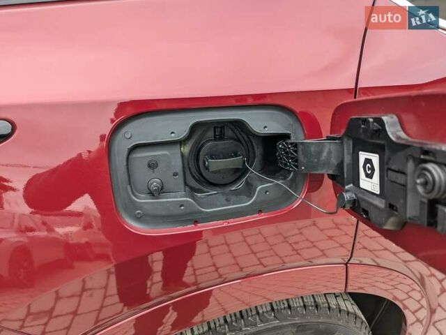 Красный Лексус РХ, объемом двигателя 2.5 л и пробегом 23 тыс. км за 85000 $, фото 19 на Automoto.ua