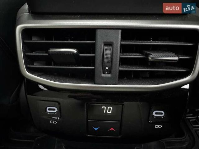 Красный Лексус РХ, объемом двигателя 2.5 л и пробегом 39 тыс. км за 64900 $, фото 18 на Automoto.ua