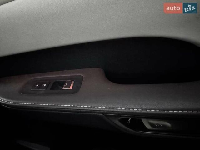 Красный Лексус РХ, объемом двигателя 2.5 л и пробегом 39 тыс. км за 64900 $, фото 19 на Automoto.ua