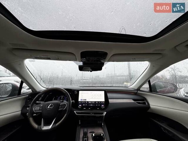 Красный Лексус РХ, объемом двигателя 2.5 л и пробегом 39 тыс. км за 64900 $, фото 25 на Automoto.ua