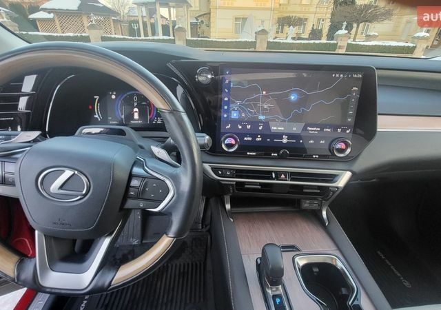 Красный Лексус РХ, объемом двигателя 2.49 л и пробегом 27 тыс. км за 77000 $, фото 45 на Automoto.ua