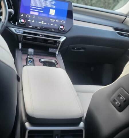 Червоний Лексус РХ, об'ємом двигуна 2.49 л та пробігом 24 тис. км за 82000 $, фото 18 на Automoto.ua