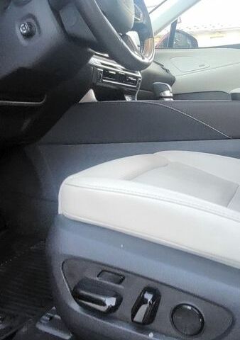 Красный Лексус РХ, объемом двигателя 2.49 л и пробегом 27 тыс. км за 77000 $, фото 50 на Automoto.ua