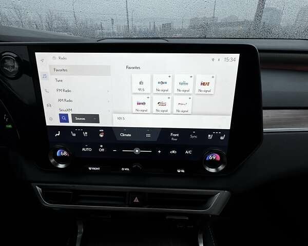 Красный Лексус РХ, объемом двигателя 2.5 л и пробегом 39 тыс. км за 64900 $, фото 22 на Automoto.ua