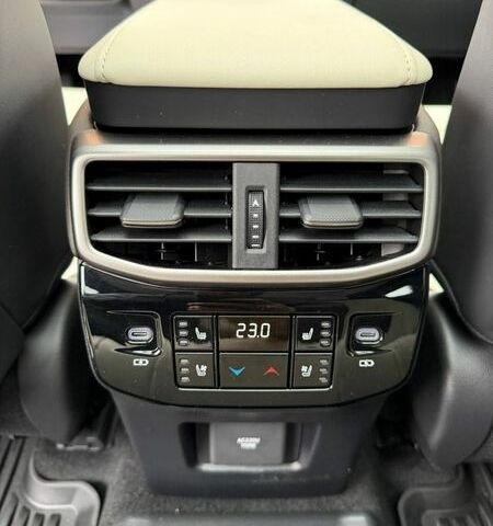 Красный Лексус РХ, объемом двигателя 2.49 л и пробегом 27 тыс. км за 77000 $, фото 39 на Automoto.ua