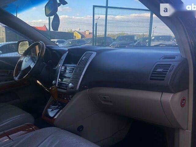 Лексус РХ, объемом двигателя 0 л и пробегом 447 тыс. км за 9200 $, фото 13 на Automoto.ua