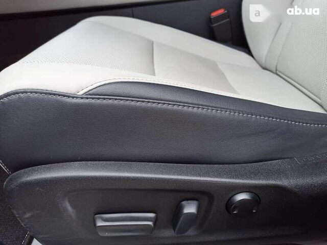 Лексус РХ 2019 у Дніпро (Дніпропетровську) на Automoto.ua Лексус РХ, об'ємом двигуна 3.5 л та пробігом 26 тис. км за 45500 $, фото 12 на Automoto.ua