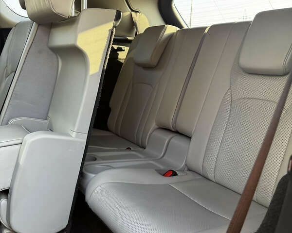 Лексус РХ, объемом двигателя 3.5 л и пробегом 161 тыс. км за 26500 $, фото 24 на Automoto.ua