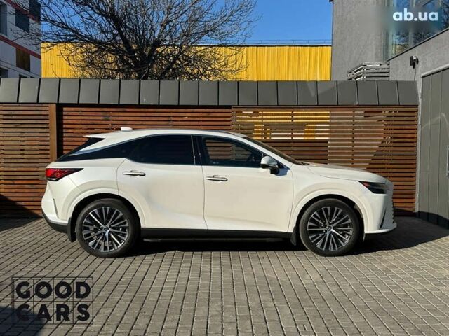 Лексус РХ, объемом двигателя 12.58 л и пробегом 23 тыс. км за 72000 $, фото 9 на Automoto.ua
