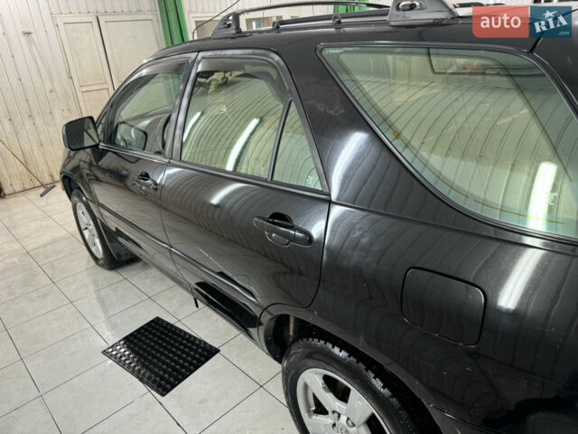 Лексус РХ, объемом двигателя 3 л и пробегом 205 тыс. км за 6500 $, фото 2 на Automoto.ua