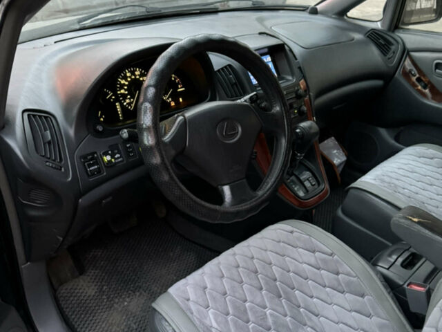 Лексус РХ, объемом двигателя 3 л и пробегом 205 тыс. км за 6500 $, фото 11 на Automoto.ua