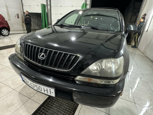 Лексус РХ, объемом двигателя 3 л и пробегом 205 тыс. км за 6500 $, фото 4 на Automoto.ua