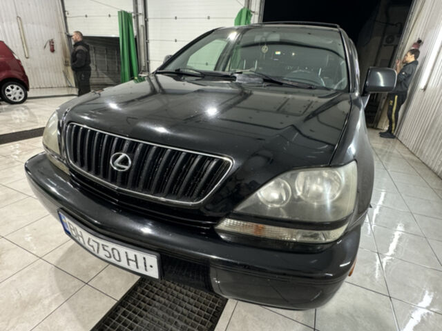 Лексус РХ, объемом двигателя 3 л и пробегом 205 тыс. км за 6500 $, фото 4 на Automoto.ua