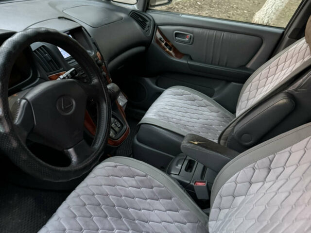 Лексус РХ, объемом двигателя 3 л и пробегом 205 тыс. км за 6500 $, фото 12 на Automoto.ua