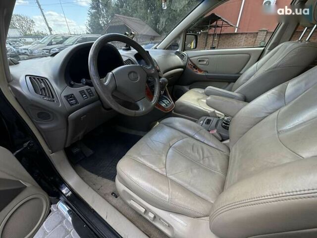 Лексус РХ, объемом двигателя 3 л и пробегом 291 тыс. км за 6900 $, фото 1 на Automoto.ua