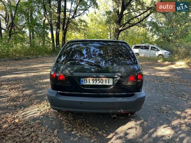 Лексус РХ, объемом двигателя 3 л и пробегом 318 тыс. км за 7700 $, фото 7 на Automoto.ua