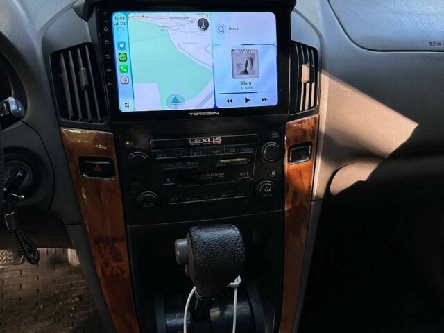 Лексус РХ, объемом двигателя 3 л и пробегом 318 тыс. км за 7700 $, фото 14 на Automoto.ua