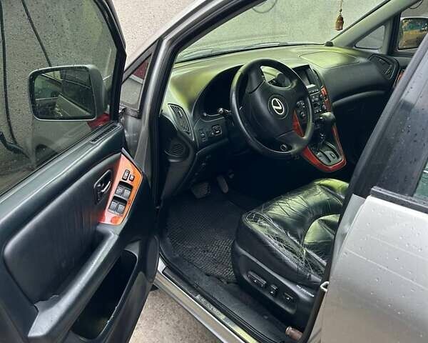 Лексус РХ, объемом двигателя 3 л и пробегом 381 тыс. км за 5200 $, фото 12 на Automoto.ua