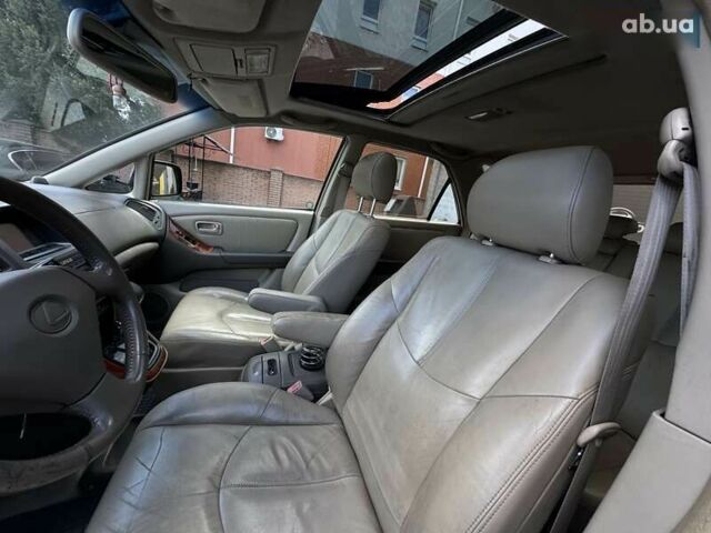 Лексус РХ, объемом двигателя 3 л и пробегом 291 тыс. км за 6900 $, фото 20 на Automoto.ua