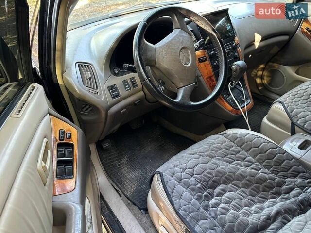 Лексус РХ, объемом двигателя 3 л и пробегом 318 тыс. км за 7700 $, фото 9 на Automoto.ua
