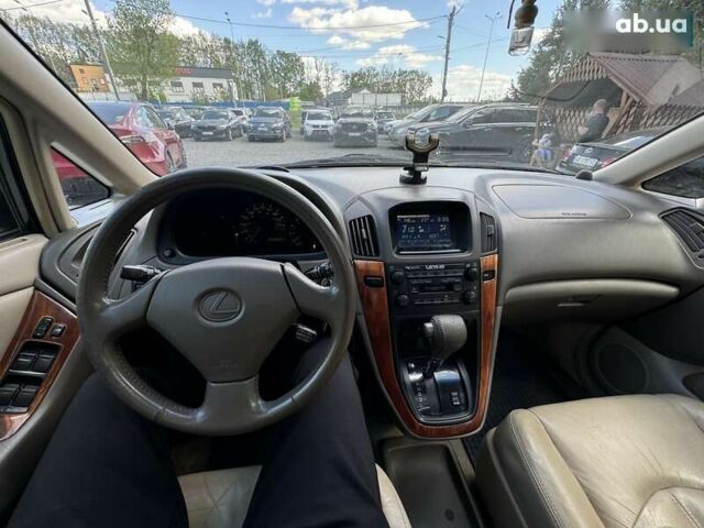 Лексус РХ, объемом двигателя 3 л и пробегом 291 тыс. км за 6900 $, фото 28 на Automoto.ua