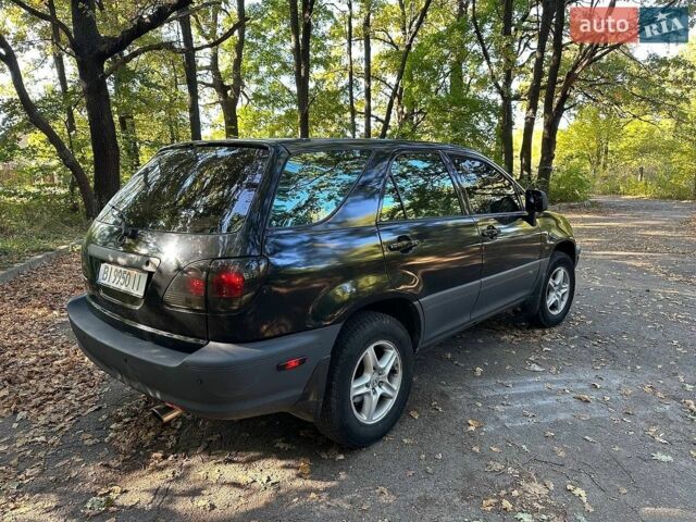 Лексус РХ, объемом двигателя 3 л и пробегом 318 тыс. км за 7700 $, фото 8 на Automoto.ua