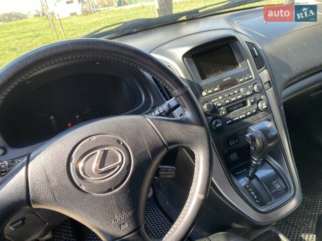 Лексус РХ, объемом двигателя 3 л и пробегом 298 тыс. км за 6500 $, фото 17 на Automoto.ua