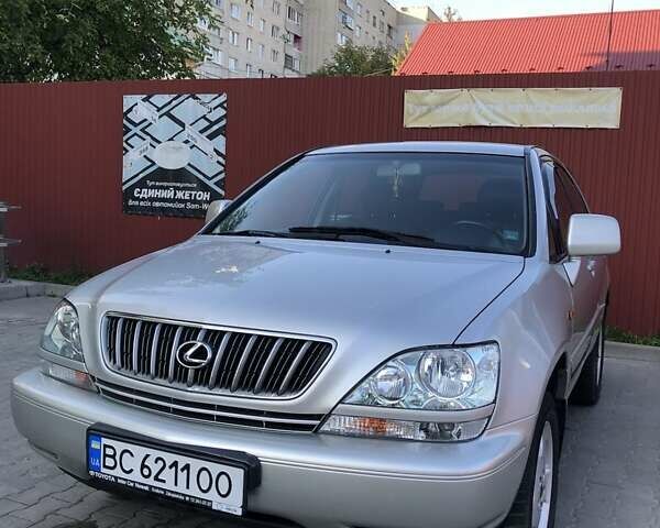 Лексус РХ, объемом двигателя 3 л и пробегом 306 тыс. км за 7000 $, фото 4 на Automoto.ua