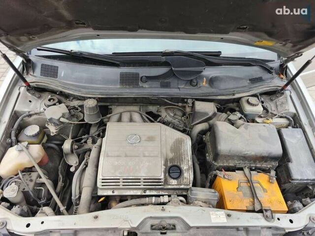 Лексус РХ, объемом двигателя 0 л и пробегом 285 тыс. км за 6900 $, фото 26 на Automoto.ua