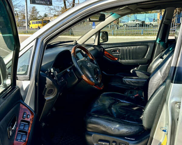 Лексус РХ, объемом двигателя 3 л и пробегом 300 тыс. км за 7000 $, фото 11 на Automoto.ua