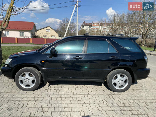 Лексус РХ, объемом двигателя 3 л и пробегом 298 тыс. км за 6500 $, фото 2 на Automoto.ua