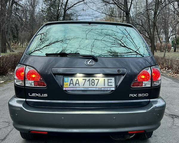 Лексус РХ, объемом двигателя 3 л и пробегом 288 тыс. км за 6500 $, фото 57 на Automoto.ua