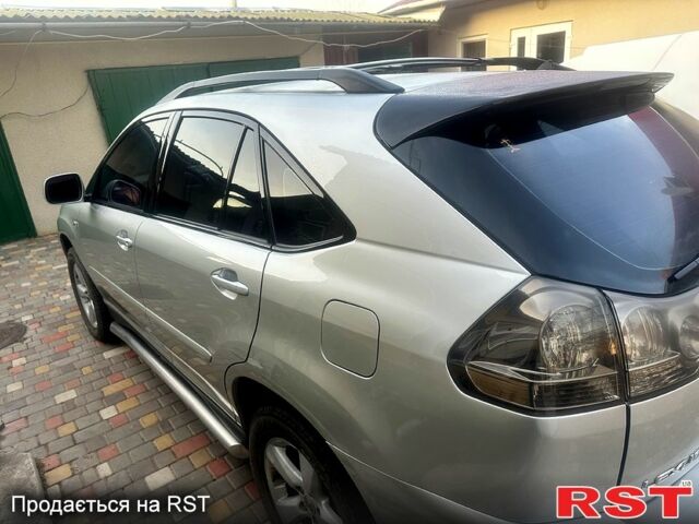 Лексус РХ, объемом двигателя 33 л и пробегом 202 тыс. км за 10500 $, фото 7 на Automoto.ua