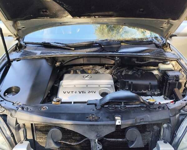 Лексус РХ, объемом двигателя 3 л и пробегом 260 тыс. км за 10000 $, фото 18 на Automoto.ua
