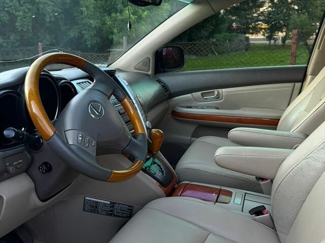 Лексус РХ, объемом двигателя 3 л и пробегом 297 тыс. км за 7650 $, фото 4 на Automoto.ua