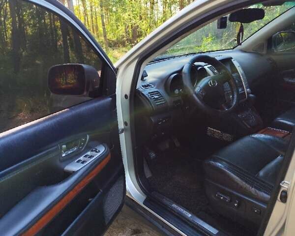 Лексус РХ, объемом двигателя 3 л и пробегом 260 тыс. км за 10000 $, фото 9 на Automoto.ua