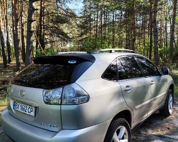 Лексус РХ, объемом двигателя 3 л и пробегом 260 тыс. км за 10000 $, фото 5 на Automoto.ua